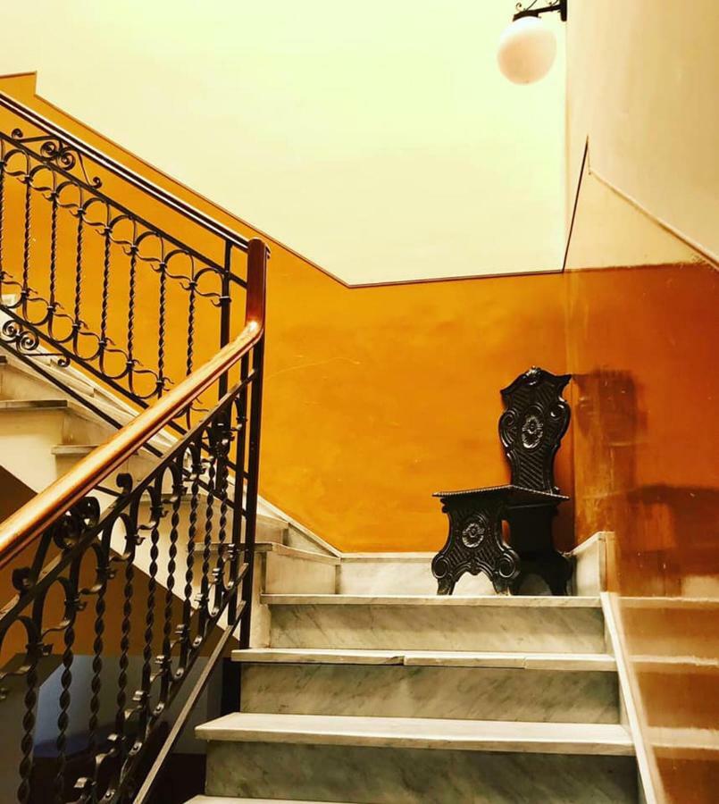 B&B Charme Centre-Ville Artistic & Literary Rooms Palermo Eksteriør bilde